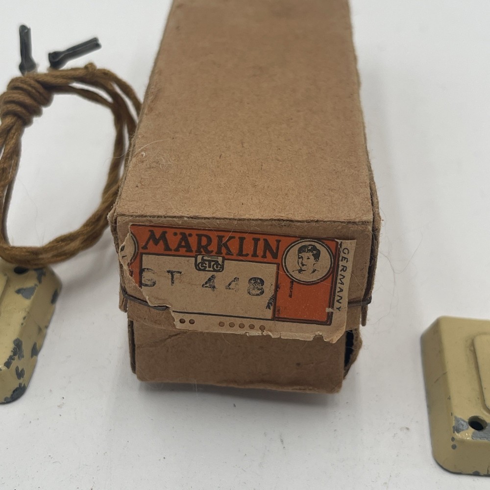 Pair Marklin ST-448/1 Model Street Light Lamp Posts Vintage train trix express