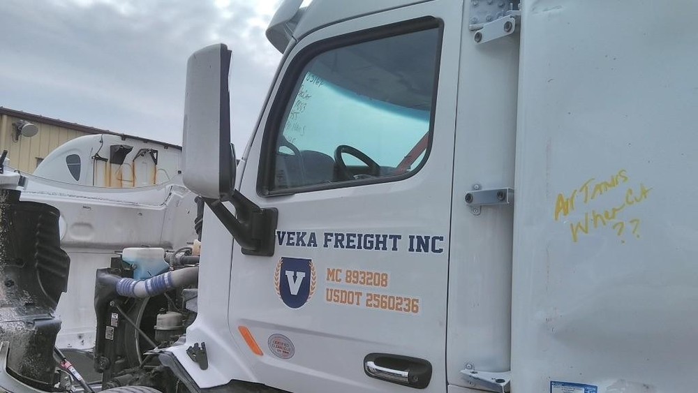 Replaces 2018 PETERBILT 579 CAB , OH