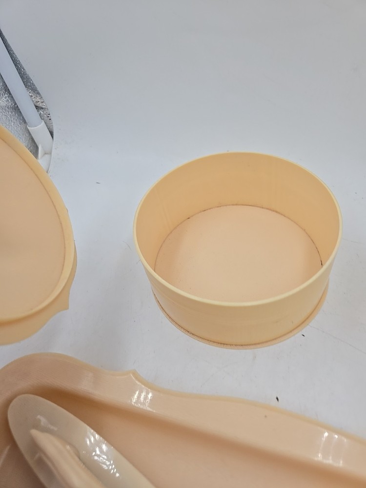 When Backlite Celiod vanity set