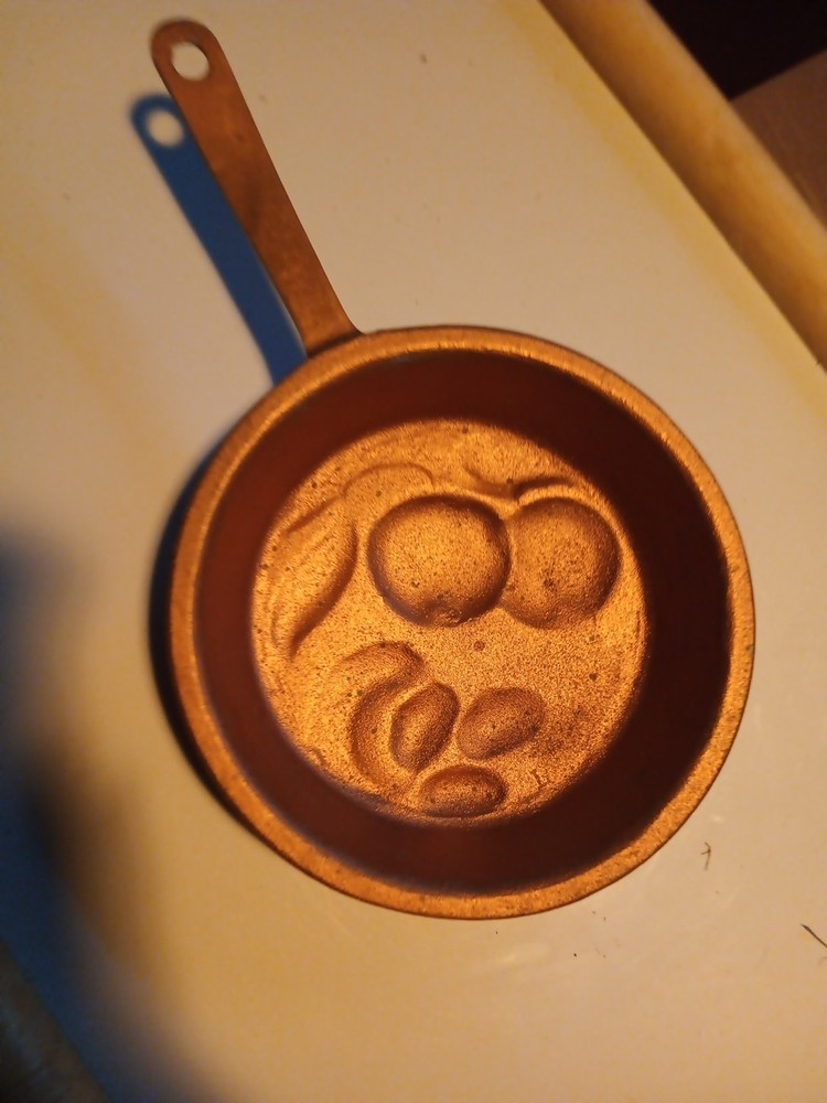 VINTAGE CAST IRON KITCHEN WALL DECOR