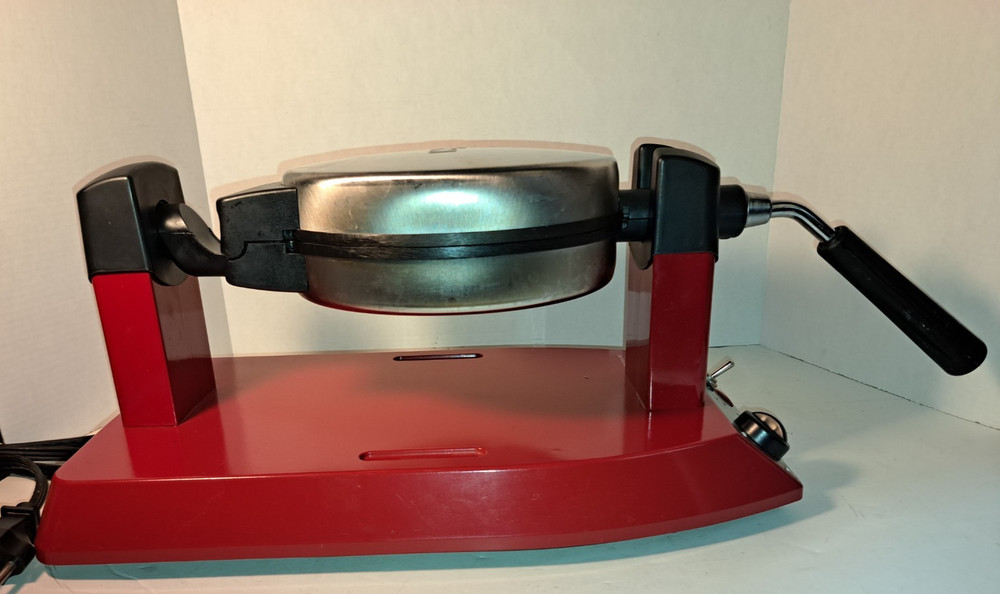 Waring Pro WMK300 Belgian Waffle Maker