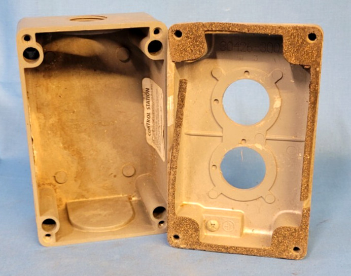 SQUARE D CONTROL STATION 9001