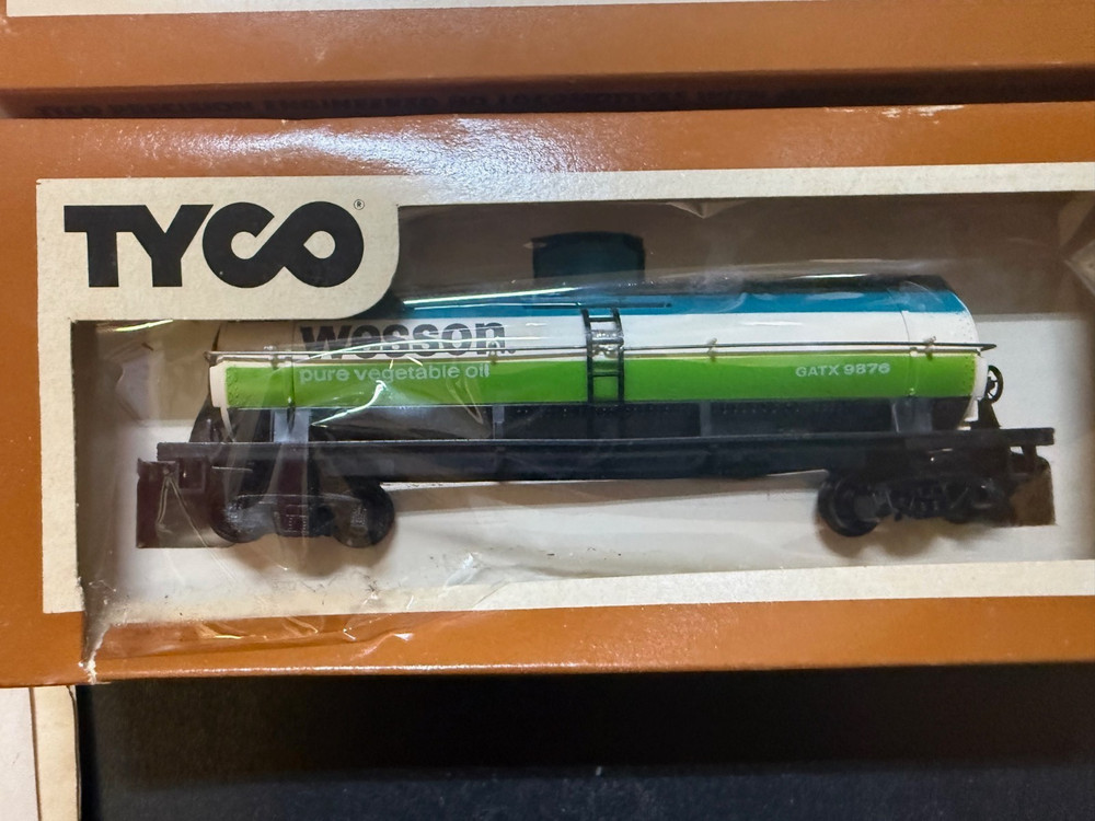 Vintage TYCO Train set - Please see pics