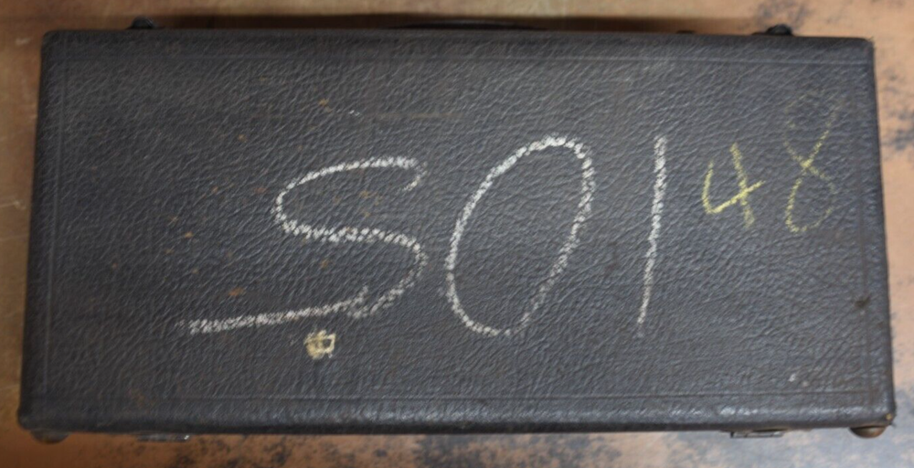 Alnor Type AJ 1645 PyroPoint Hand Held Pyrometer with Probe (Used)