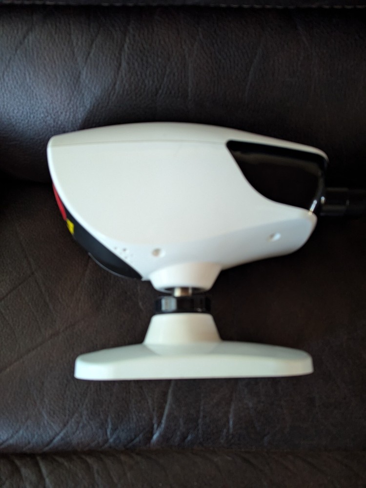 Medizs SMART CP 11 - Auto Chart Projector W Remote & Manual