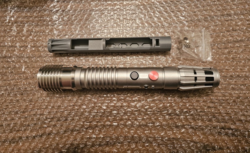 One Replicas Sspk Lightsaber Empty With Chassis