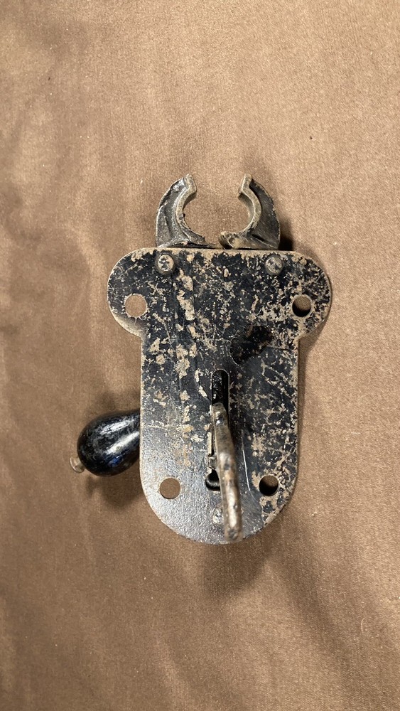 Vintage Antique Spring Load Lock Latch Pull Down Barn Gate Door Unusual Hardware