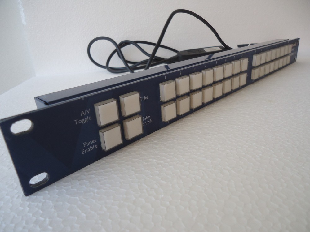 NETWORK VIKINX 1U CONTROL PANEL 32-ProS INCLUDING UNIVERSAL POWER SUPPLY