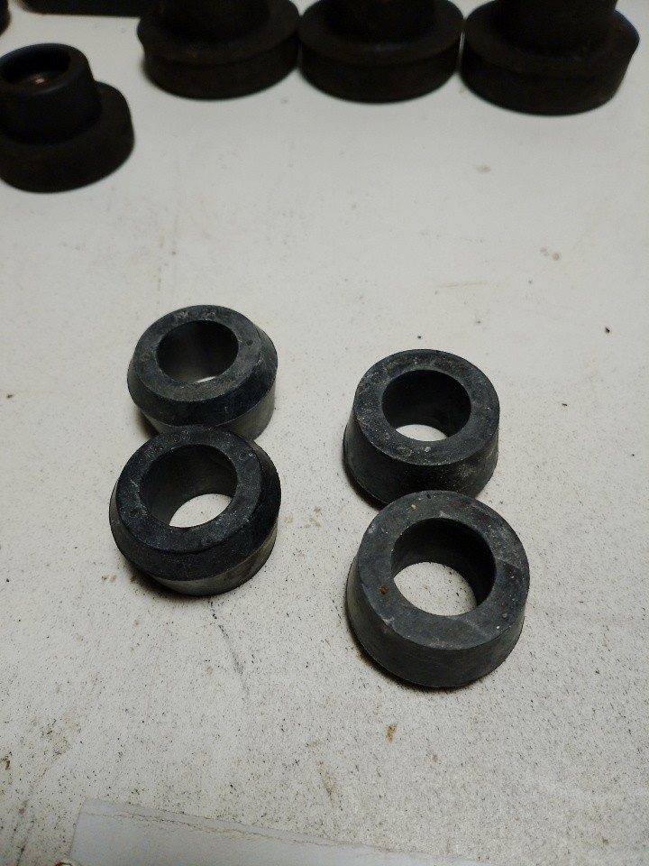 Peterbilt Bushings 18 Pc