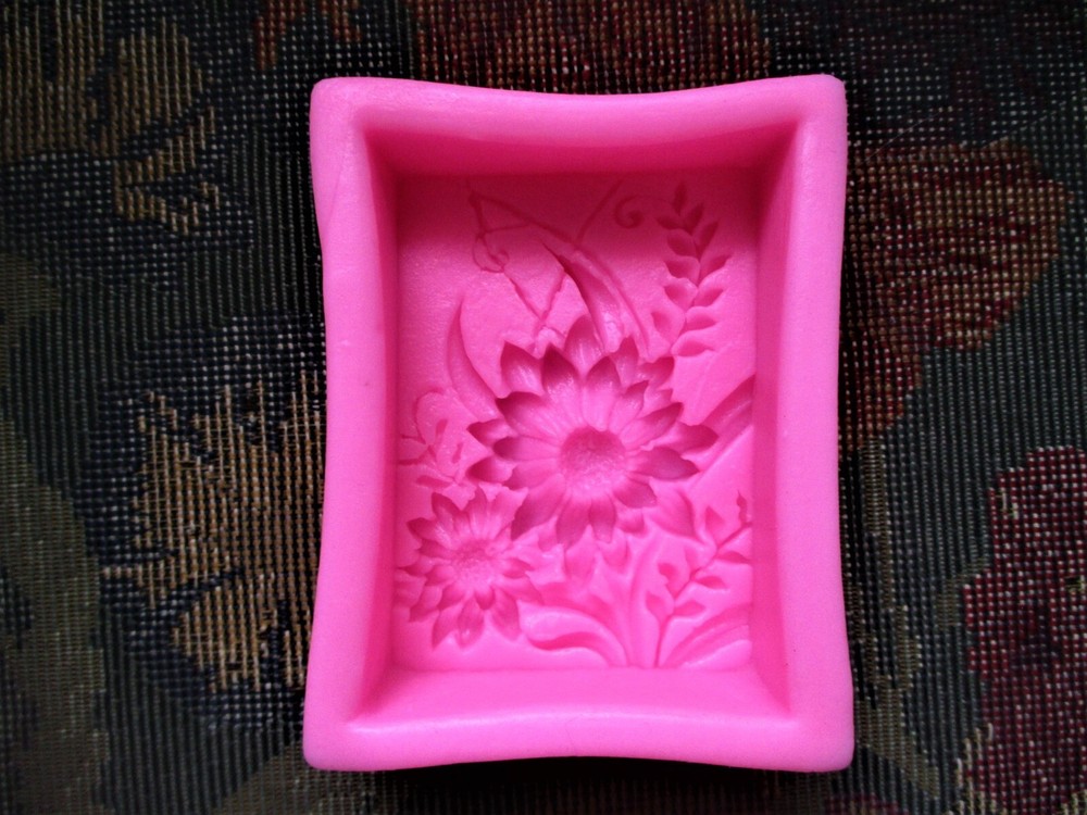 Sunflower. Silicone Mold for Soap, Baking, Candy, Craft projects.