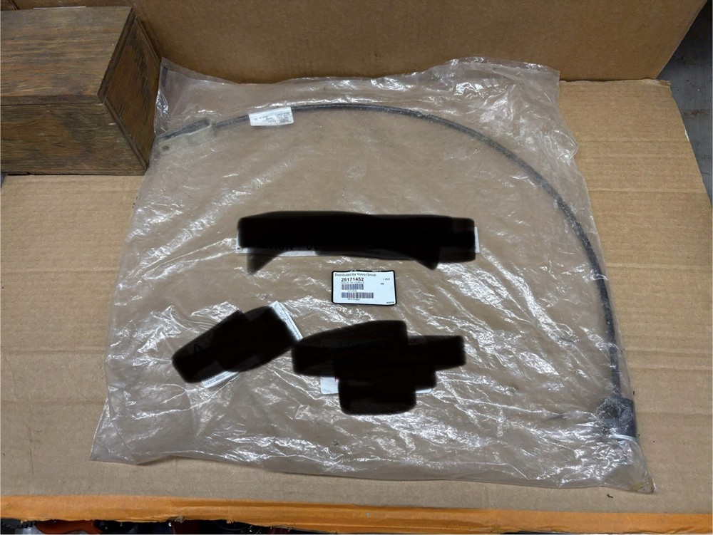 Mack 25171452 Hood Cable Assembly