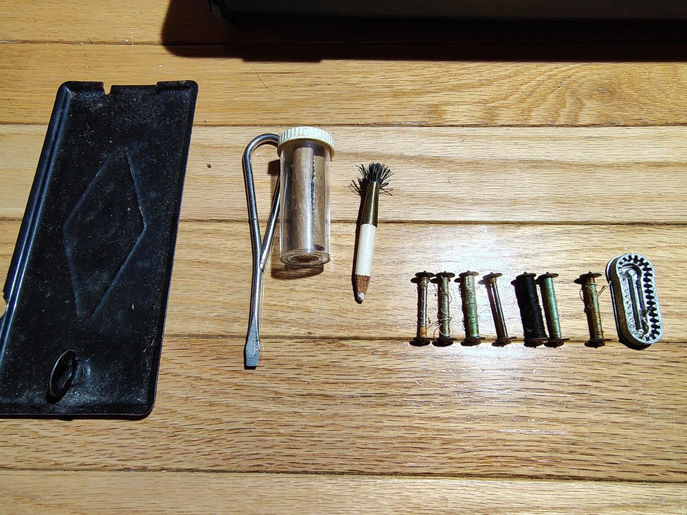 Singer 1950 #128 Sewing Machine /Working With Case