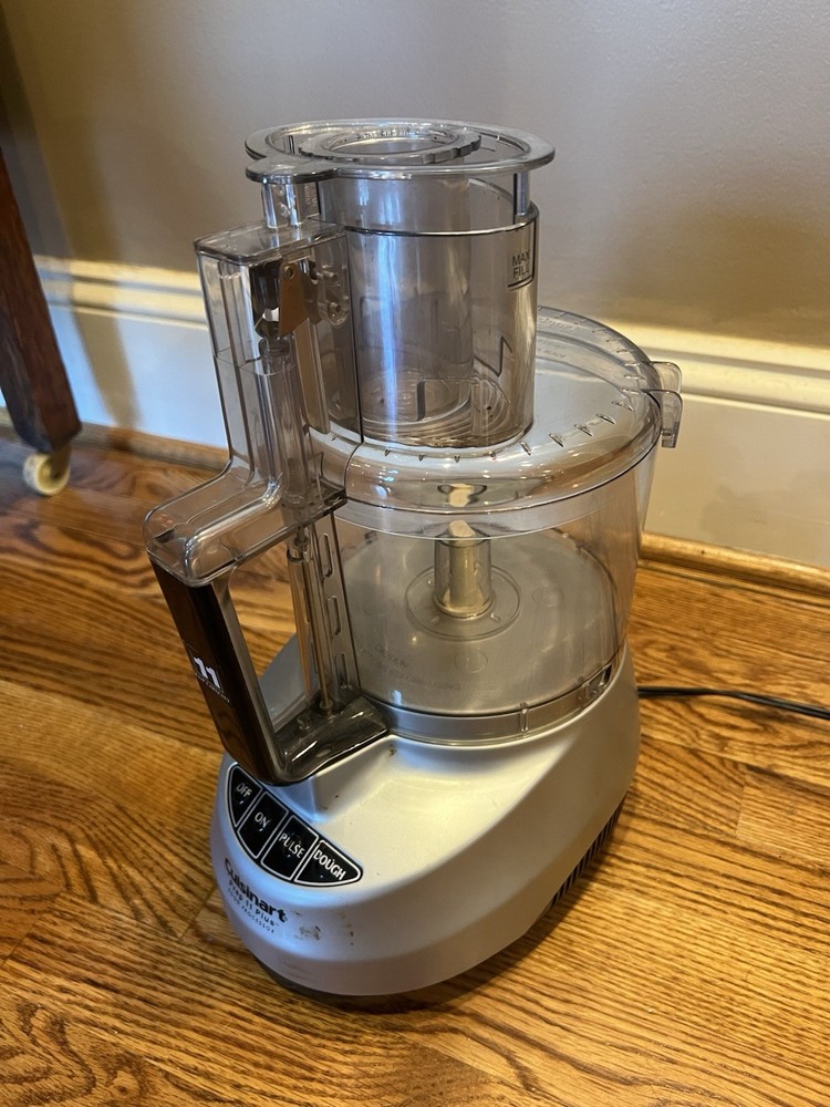 Cuisinart Custom Prep 11 Plus Food Processor DLC-2011 Tested Works Silver