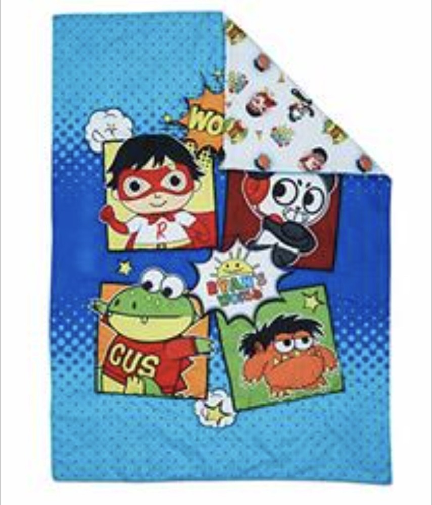 Ryan's World 4Piece Toddler Bedding Set Multicolor Reversible Bedspread & Pillow