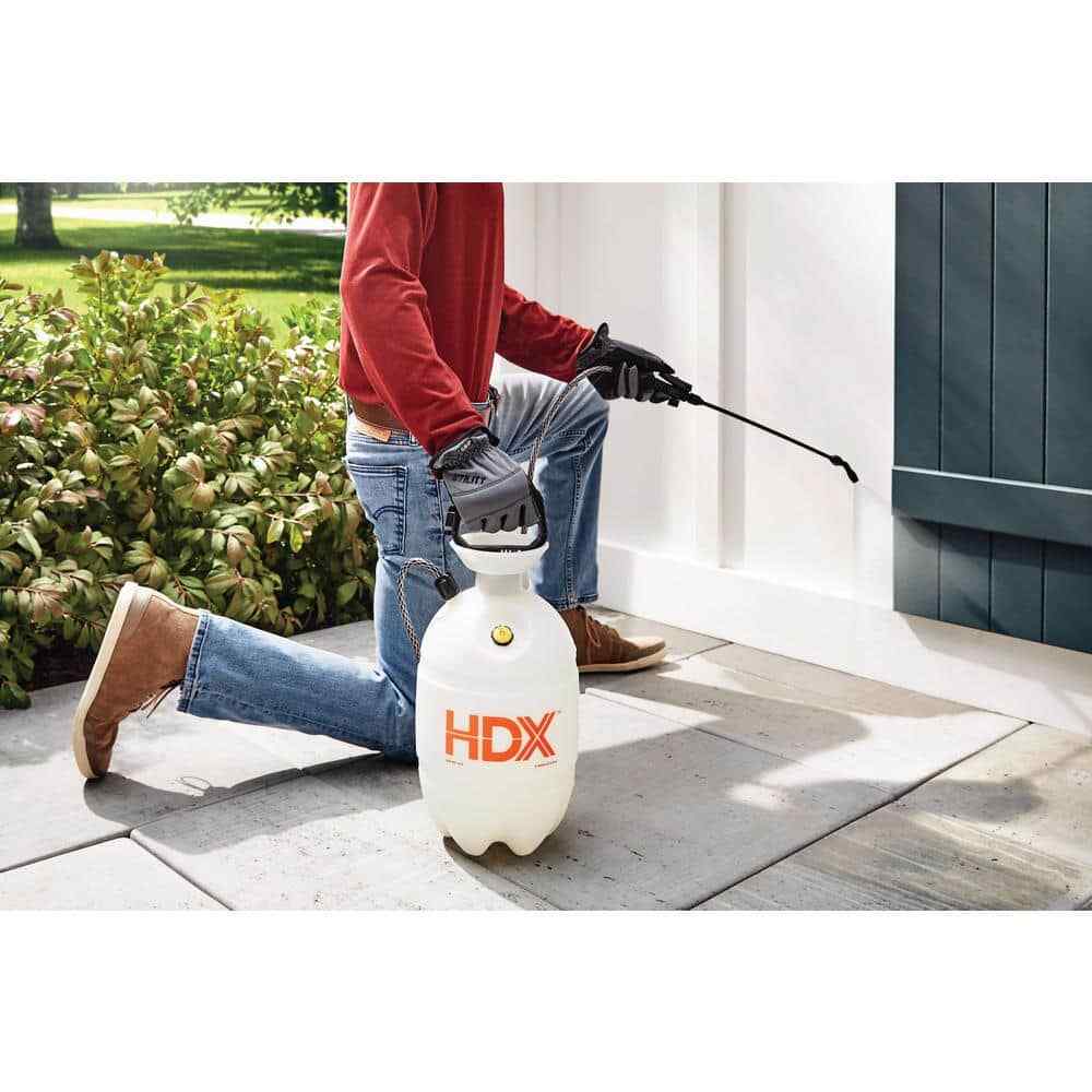 2 Gallon Pump Garden Sprayer Multi Purpose Heavy Duty Handle Adjustable NEW