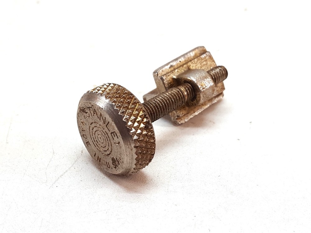 4141 Stanley No. 220; Frog & Screw