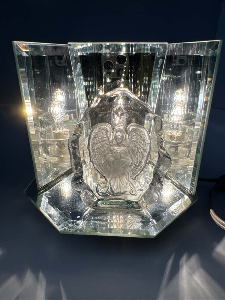 Beautiful Dimmable Praying Angel Mirrored Table Light