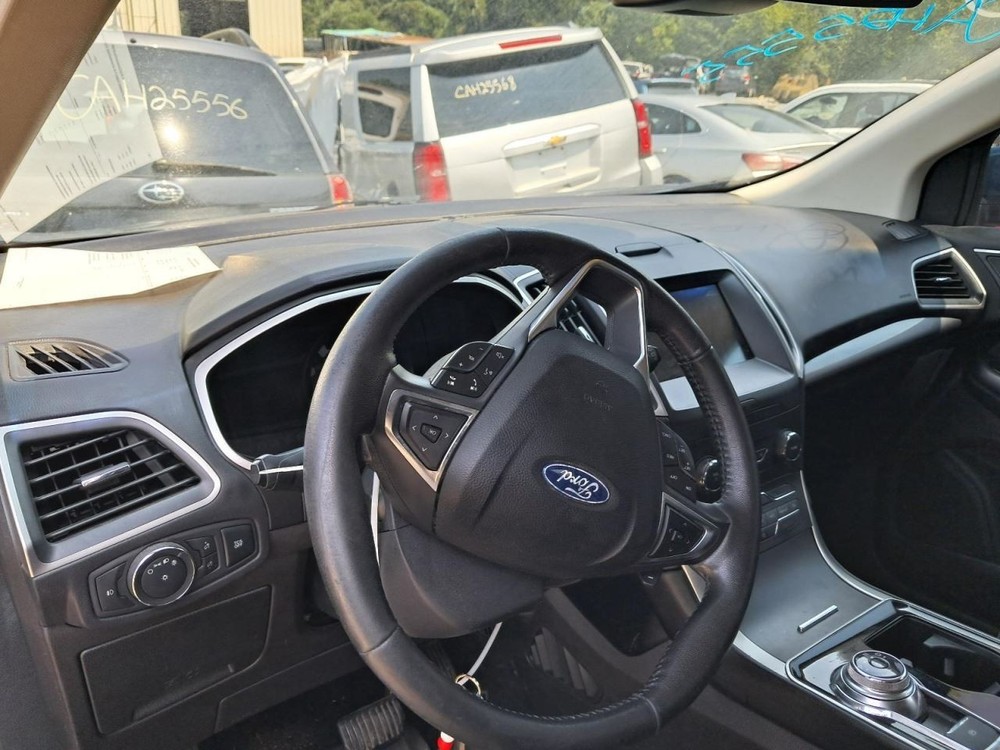 EDGE 2019 Glove Box 4779749