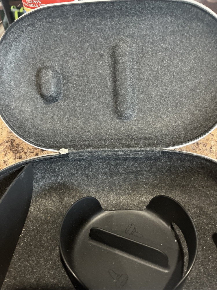 Meta Quest Head Set Container
