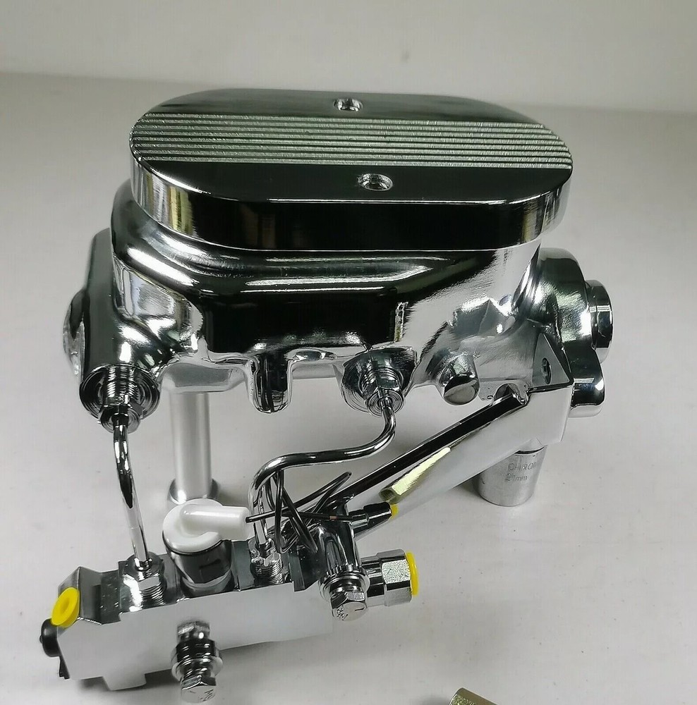 Chrome Center Finned Master Cylinder & Disc / Drum Proportioning Valve Kit