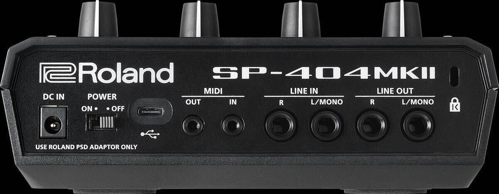 ROLAND SP-404 MK 2 Sampler Beatmaking Machine