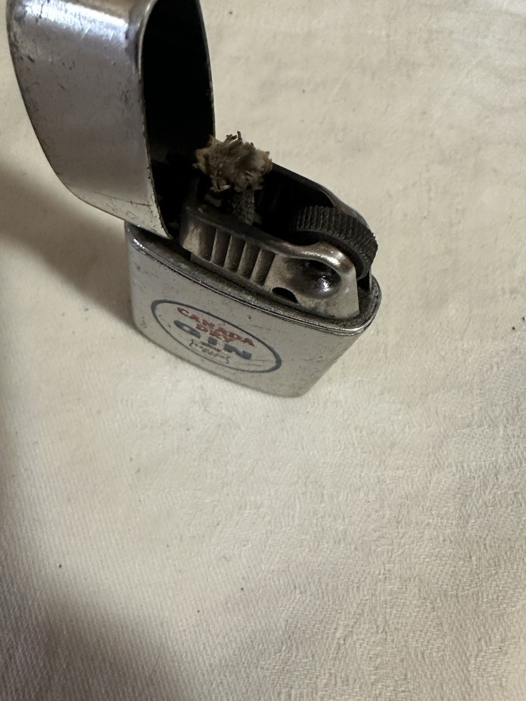 Vintage Ronson Typhoon Lighter Canada Dry Gin Sparks