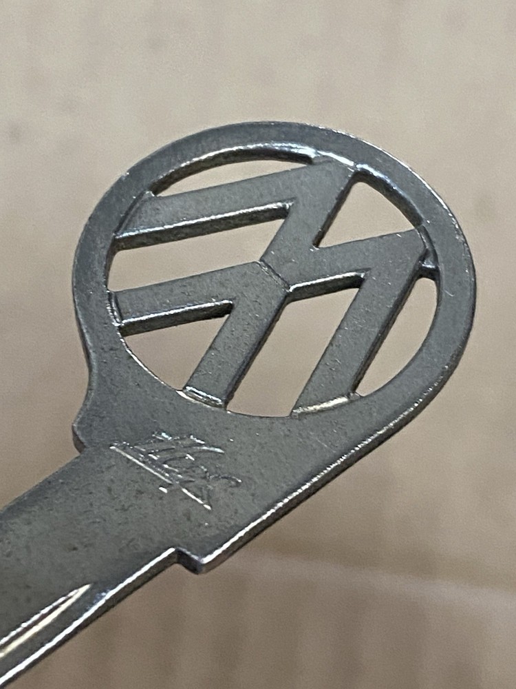 VW Key. HUF SU65