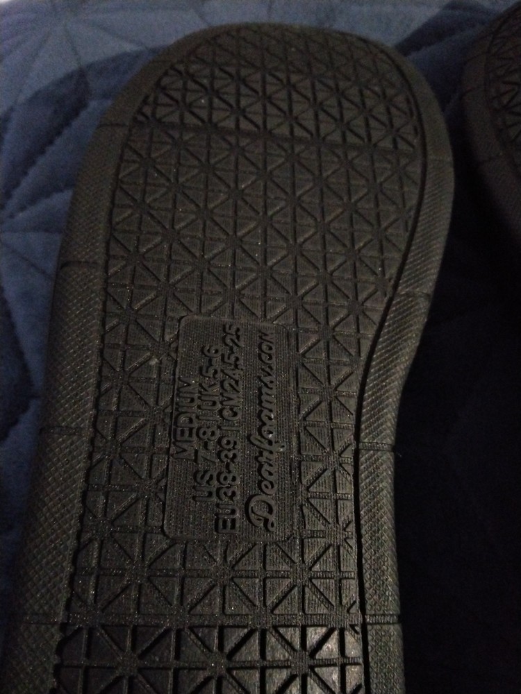 Dearfoams Slippers Women’s Size Medium 7-8