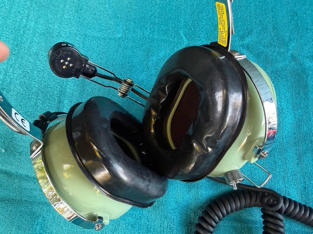 David Clark H10-66 Aviation Headset