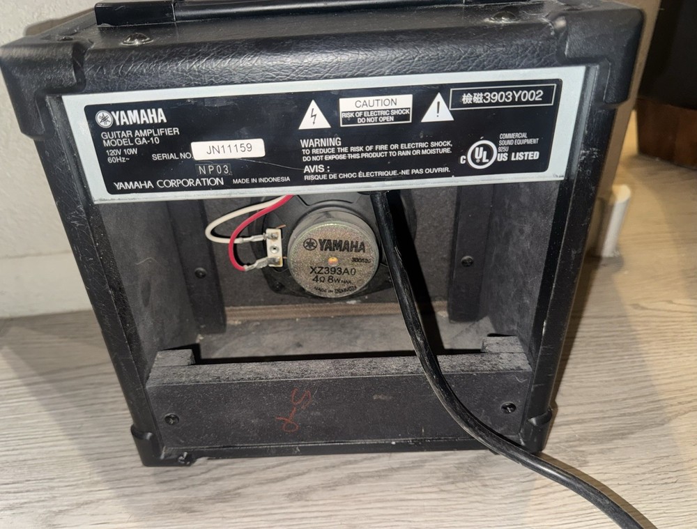 Yamaha Guitar Amplifier Model GA 10