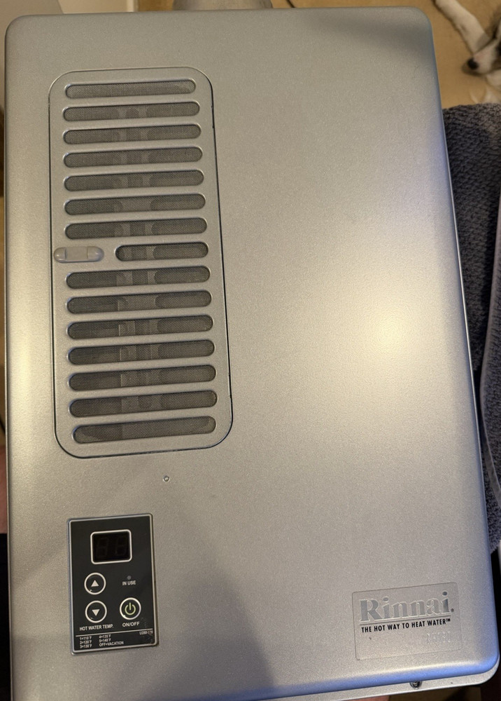 Rinnai RH180 Tankless Unit REU-VA1320WF-US - Error 63 sold As-Is (#2)
