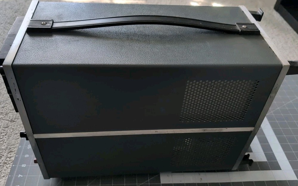 HP Hewlett Packard 1202A OSCILLOSCOPE (powers on *BUT READ DESCRIPTION*) #ENGR