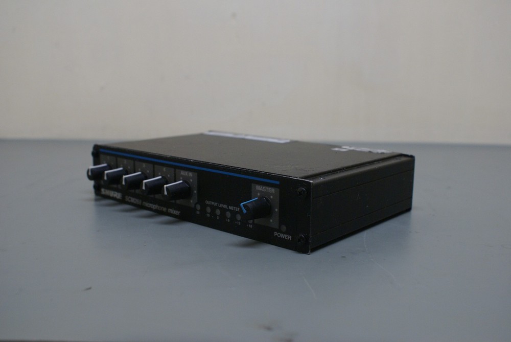 Shure SCM268 4 Channel Microphone Mixer 2D