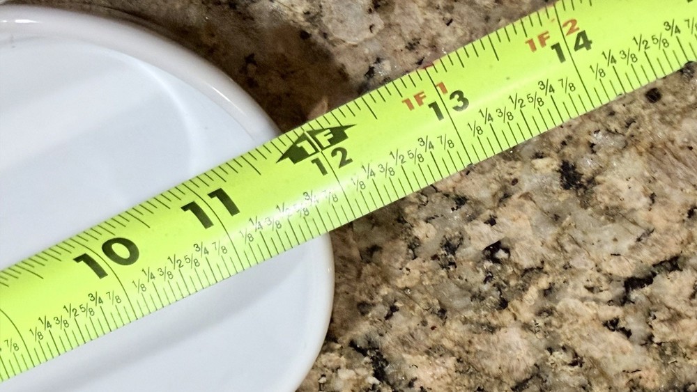 Crate & Barrel 3pc White Oval Bakeware /Serving Bowls Stackable. 13.5” 12” 9.75”