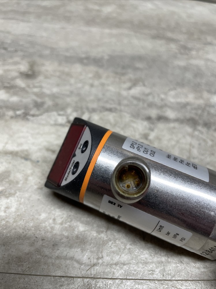 IFM PN7204 Pressure Sensor / Transmitter With Display, Lightly Used