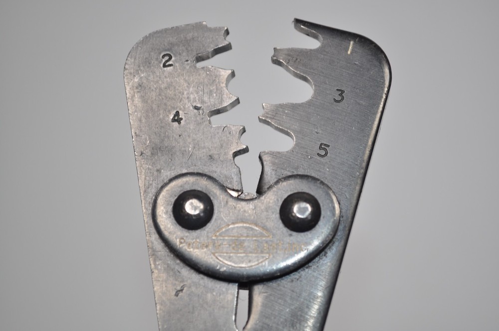 Peters-de Laet Hand Crimping Tool / Crimper