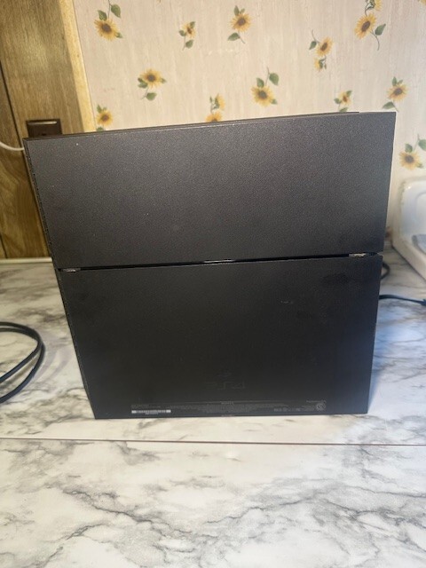 Sony PlayStation 4 (500GB) Console + Controller, Cables - Tested & Working