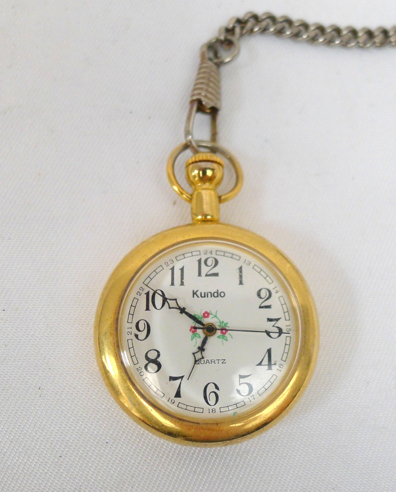 VINTAGE GOLD METAL KUNDO POCKET WATCH - Untested