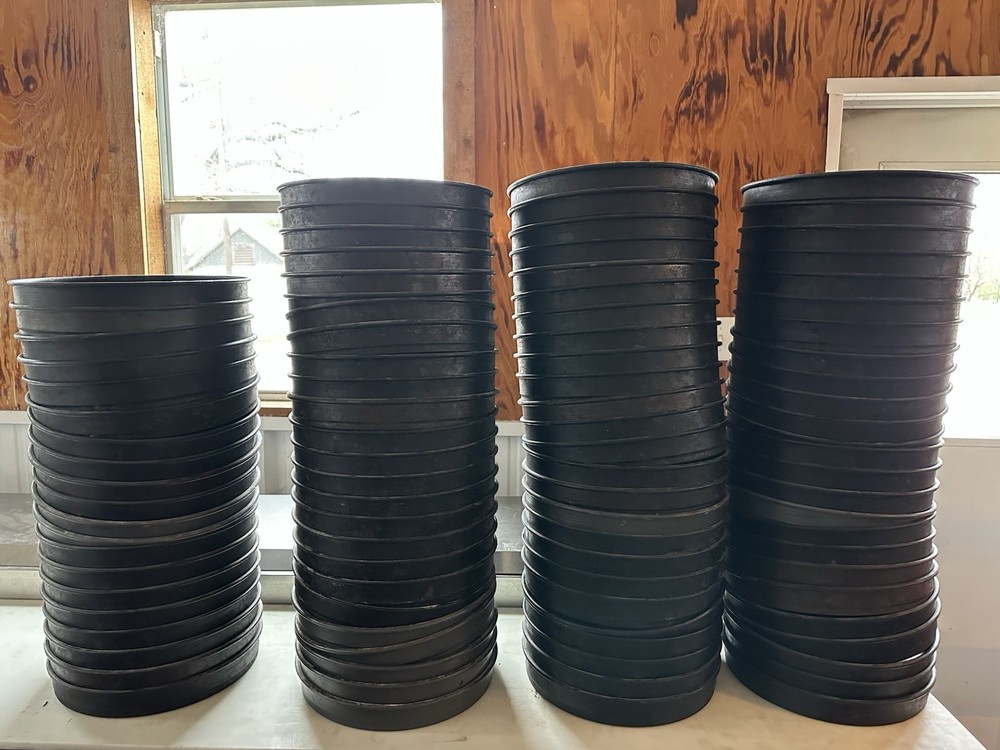 14'' pizza pans