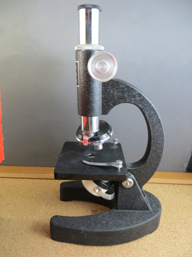 Vintage Microscope 100x 200x 300x In Original Box