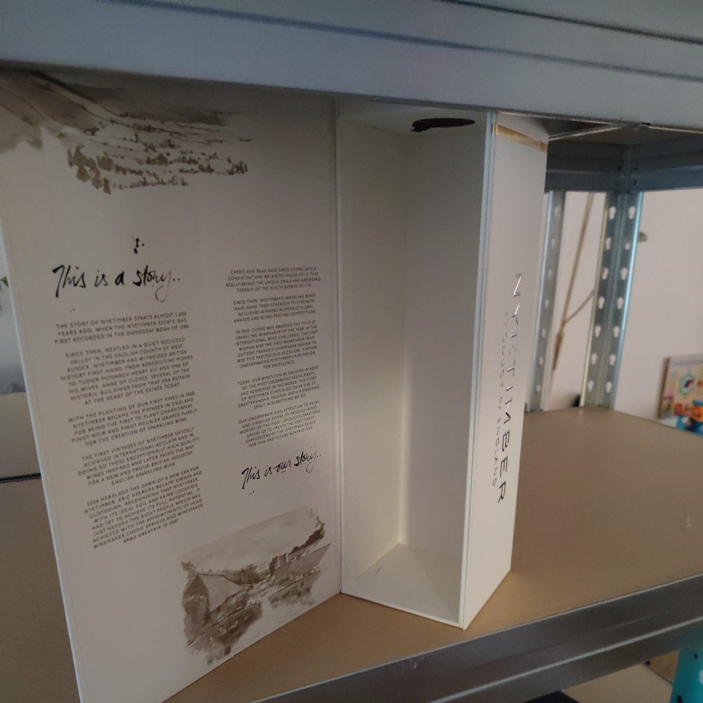 EMPTY NYETIMBER BOX for display/storage