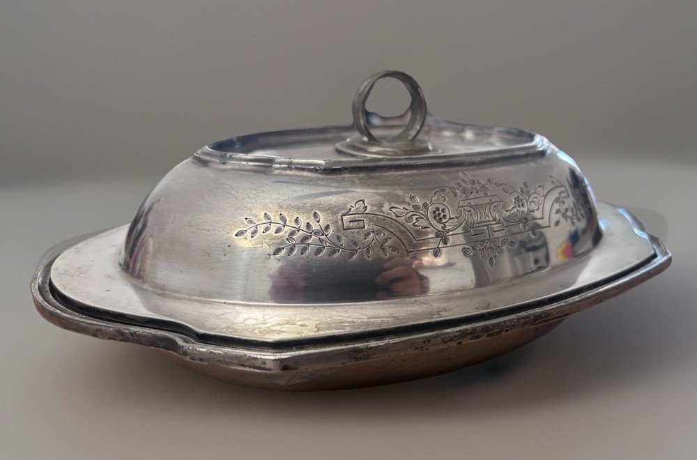 Reed & Barton Silverplate Covered Vegetable Serving Dish Floral Lid
