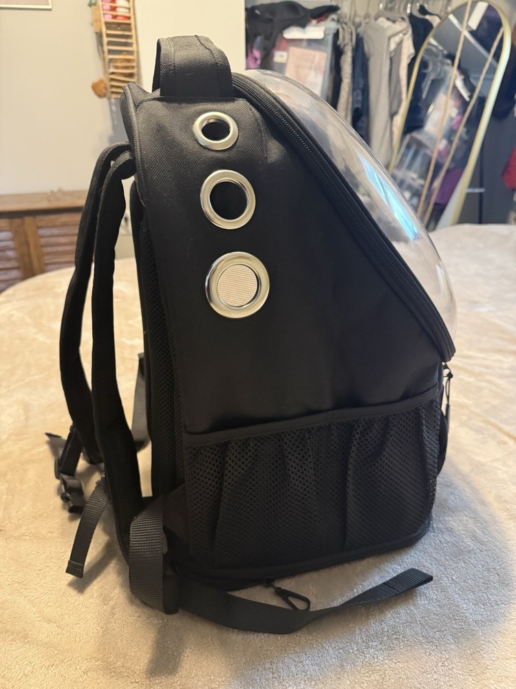 Cat Carrier Back Pack For Medium Sized Animal NOT LARGE