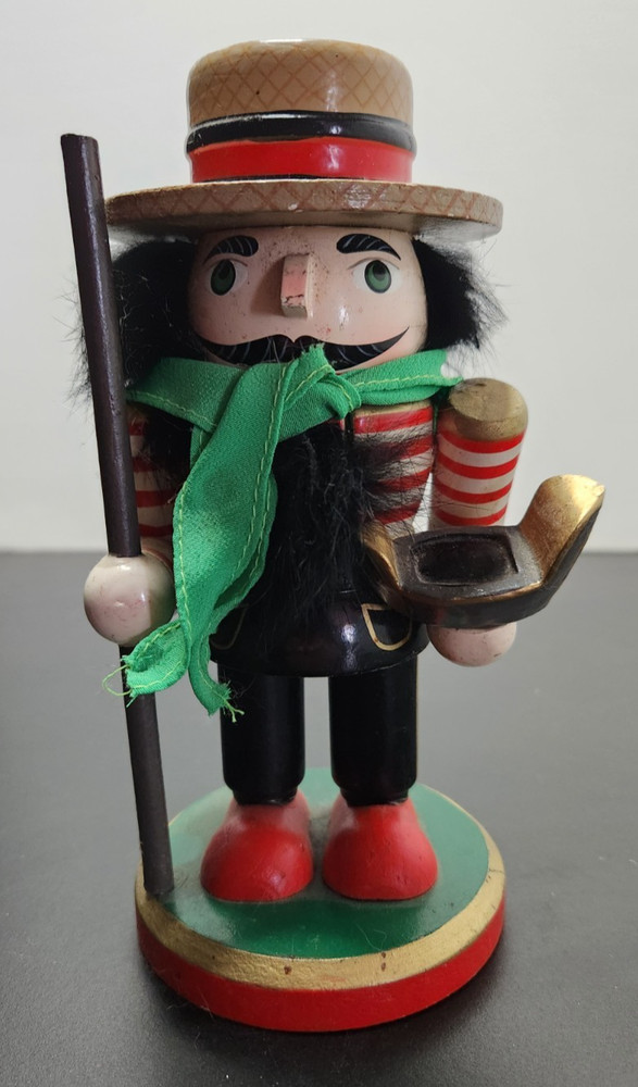 2000 International Italian Nutcracker