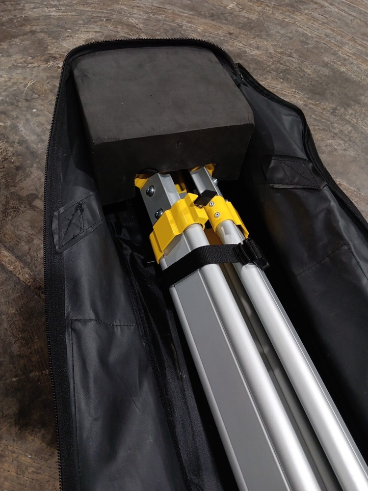 Leica Professional GST74 Tripod
