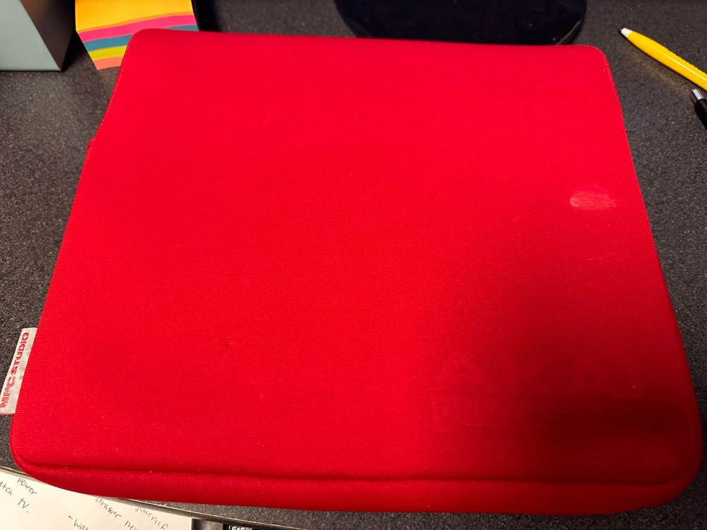 Akai professional MPC STUDIO Silver w/Box SDS