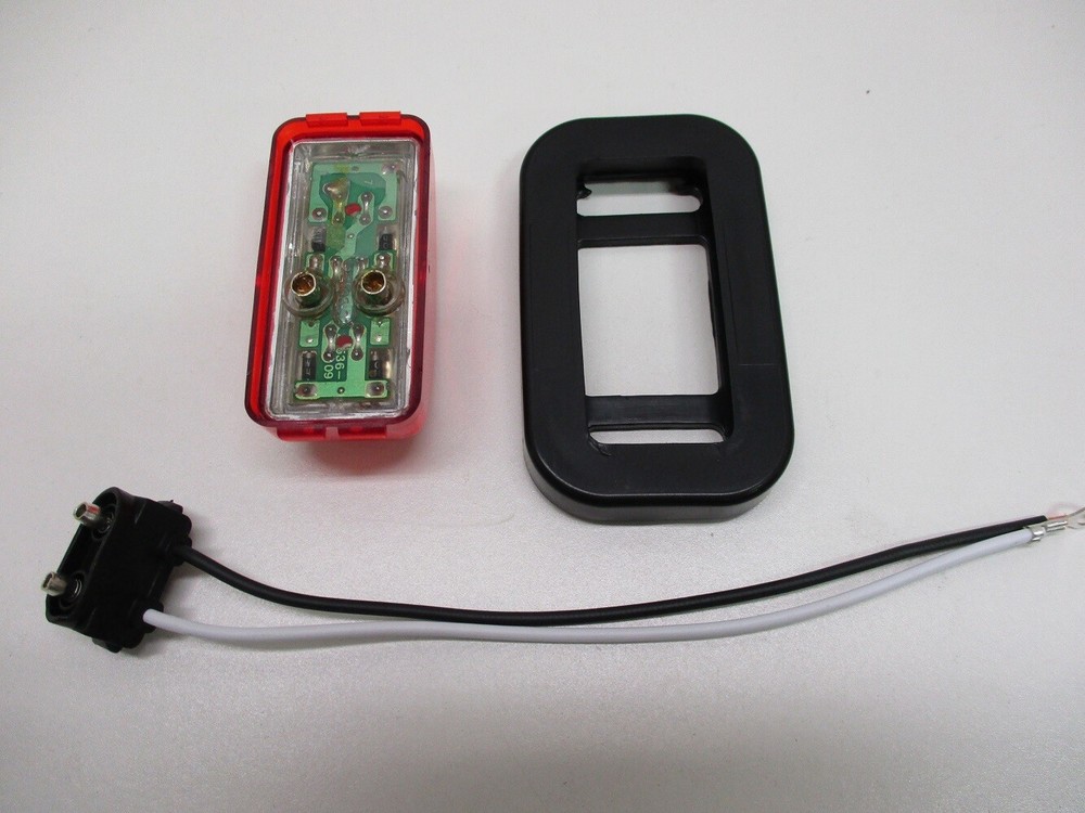 Red 3 LED 2.5" Truck Trailer RV Clearance Side Marker Light / Grommet Mount