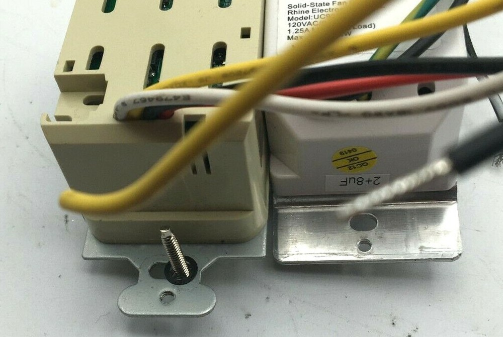 Lot of 4 Convertible Occupancy Sensor, Solid State Fan & Light Control, 2 Outlet