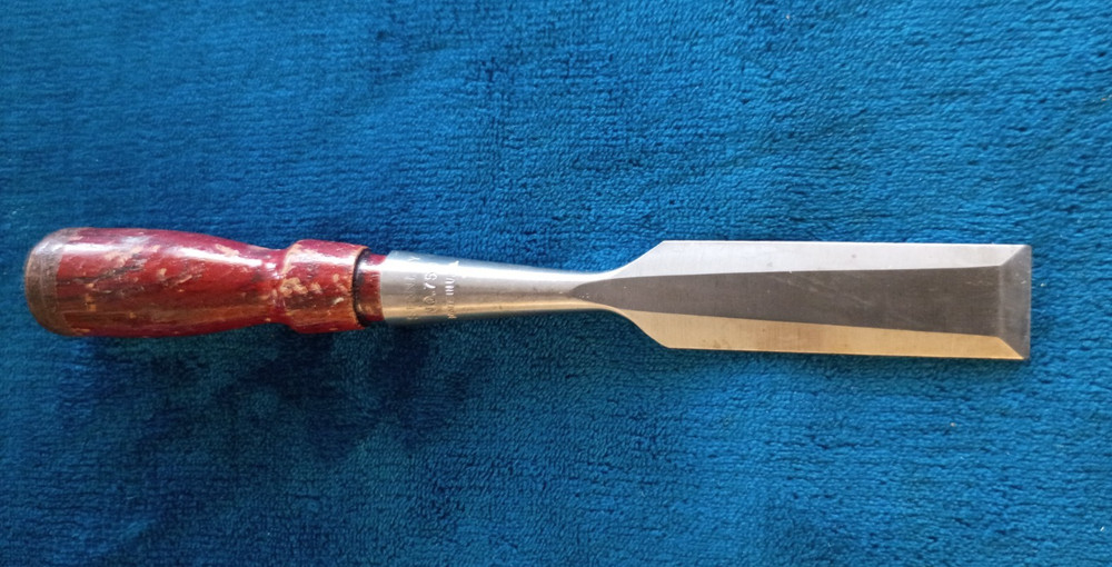 Marked Stanley No. 750 1” Socket Chisel Excellent Condition.