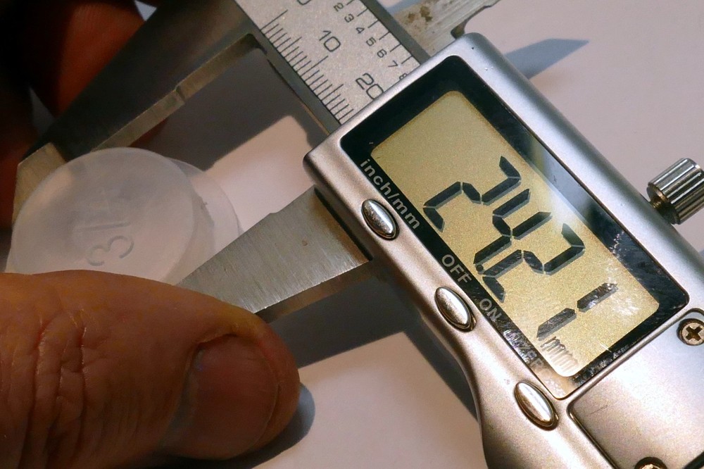 1" C 25mm Plastic Camera Dust cap plastic (push in type)